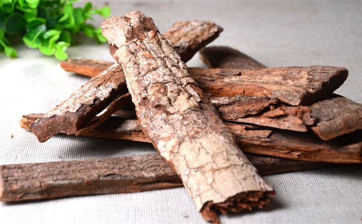 木器廠、板材加工廠、門廠等木材加工企業(yè)木器廠、板材加工廠、門廠等木材加工企業(yè)每天都會產(chǎn)生大量的刨花每天都會產(chǎn)生大量的刨花